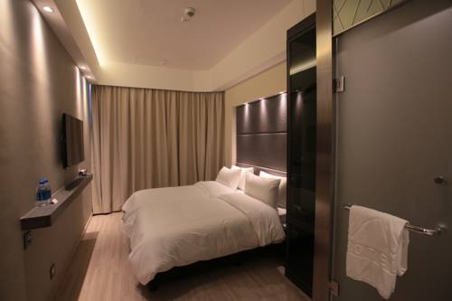 Hong Kong Hotel
